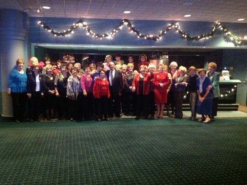 ./Gallery/XmasAdult12-15-12/2012 DIAC XMAS 033.jpg